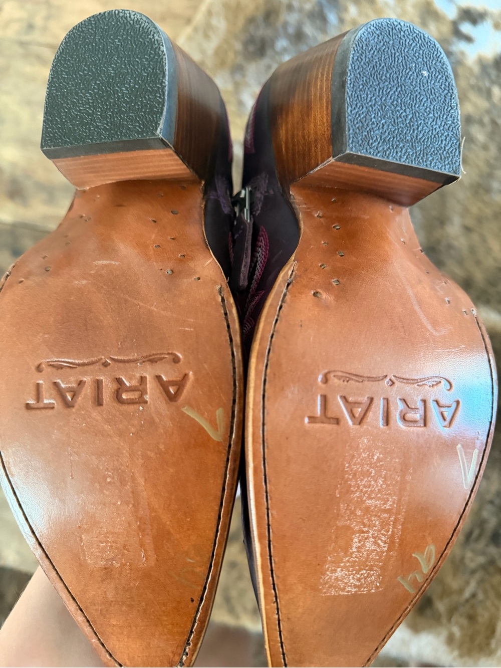 ARIAT WOMENS DEEP PURPLE CASANOVA BOOTS sz 7 - Picture 5 of 7